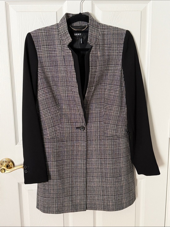 Dkny Jackets & Blazers - DKNY Black and Gray Plaid Longline Blazer with Black Sleeves size 4